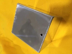 2 litros aluminio pulido respirador de desbordamiento de agua TANQUE DE SOBRETENSIÓN cuadrado - Imagen 1 de 1