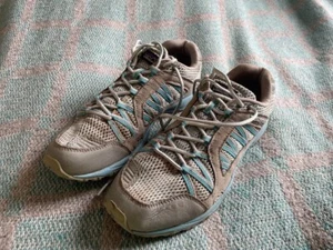 WOMENS PATAGONIA MOUNTAIN WALKING SHOES UK SIZE 7.5 EU 40.5 - Picture 1 of 8