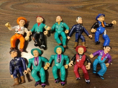 Lot of 4 Dick Tracy Coppers and Gangsters Action Figures Al Big Boy Disney 1990 Cover