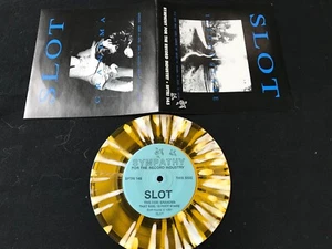 SLOT 7" Yellow Vinyl Single SFTRI145 Grandma/10 Foot Stare - Imagen 1 de 2