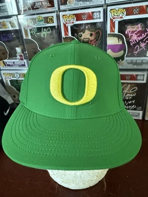 Boné/chapéu Nike True Hat Oregon Ducks ajustado novo sem etiquetas - 7 1/4 - Verde  - Imagem 1 de 4