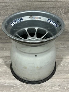 Original 2010 Williams F1 Rear RAYS Wheel Rubens Barrichello - Rennartikel - Bild 1 von 17