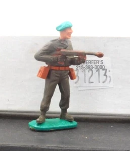 Timpo Green Beret Standing Firing Automatic Weapon at Waist Original - Picture 1 of 3