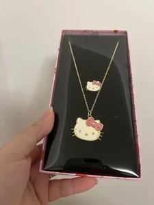 Sanrio Hello Kitty Schmuck Set: Halskette und Ring - tolles Geschenk! - Bild 1 von 4