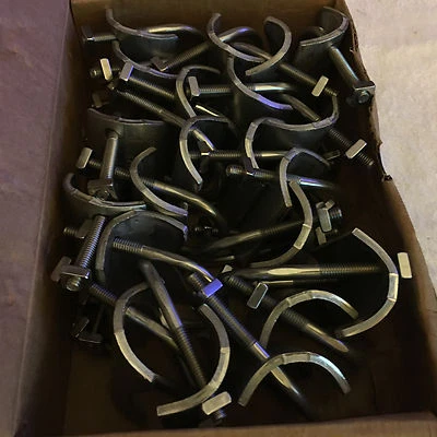 B-LINE B422-1 1/2 SS4 - ABRAZADERA ÁNGULO RECTO, 1 1/2", ACERO INOXIDABLE 304 CANTIDAD-20 Foto 1 de 4