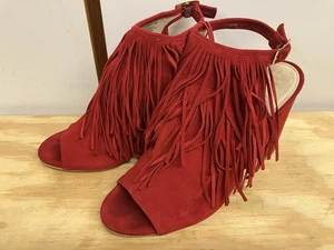 Tacones Vince Camuto Winiveer de gamuza en rojo talla 9 m - Imagen 1 de 9