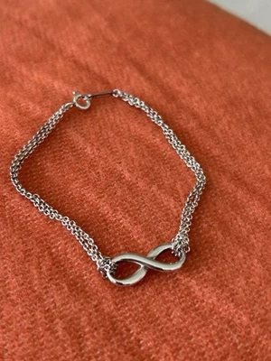 "Auténtica pulsera Tiffany & Co. Infinity de plata de ley 925 6,75"" mediana" Foto 1 de 4
