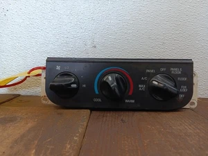 FORD EXCURSION Heat/AC Controller Front; dash (main control, AC) 00 01 - Picture 1 of 2