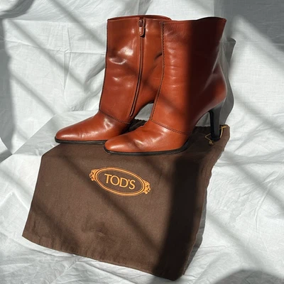 Tod’s Botines Tacón Cuero Marrón – Mujer’s EU37.5 / AU 6.5 – Hecho en Italia Foto 1 de 4