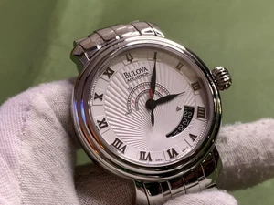 Swiss Bulova Accutron Date Silver Dial 25 JEWELS 5 Atm s/s AUTOMATIC MEN'S WATCH - Picture 1 of 21