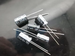 200pcs JAMICON TB 16v 220uf 8x11mm electrolytic Capacitor 105°C - Picture 1 of 3