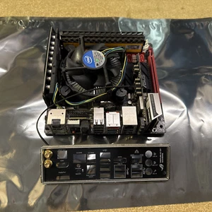 ASUS Maximus VI IMPACT Motherboard w/ Intel i7-4770k CPU 16GB RAM WiFi I/O Plate - Afbeelding 1 van 9