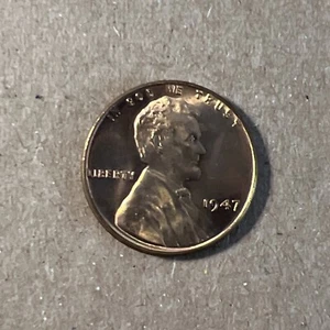 1947 U.S. Lincoln UNC Wheat Cent - Picture 1 of 2