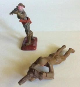 VINTAGE MILITARY TOY SOLDIERS - Picture 1 of 12