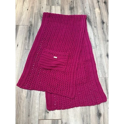 Hecho a mano Birchberry Lane Borgoña Frambuesa Grueso Tejido Bolsillo Chal Suéter Acogedor Foto 1 de 4