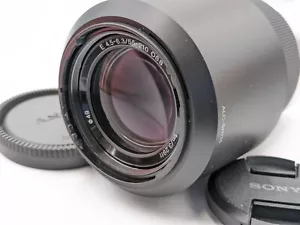 Mint Sony E F4.5-6.3 55-210mm Lens for Sony E-Mount cameras sel55210 Silver b166 - Picture 1 of 9