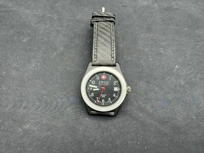 Vintage Swiss MILITARY Quartz Watch 095.8306 - Image 1 of 4