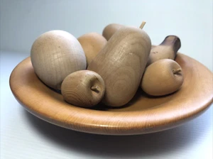 Vintage Tasmanian Huon Pine Myrtle Carved Wooden Fruits Apple Pear In Bowl - 8pc - Picture 1 of 19