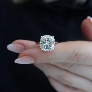 3 Karat Kissenschnitt VVS1 Moissanit Solitär Verlobungsring 14k weiß vergoldet - Bild 1 von 7