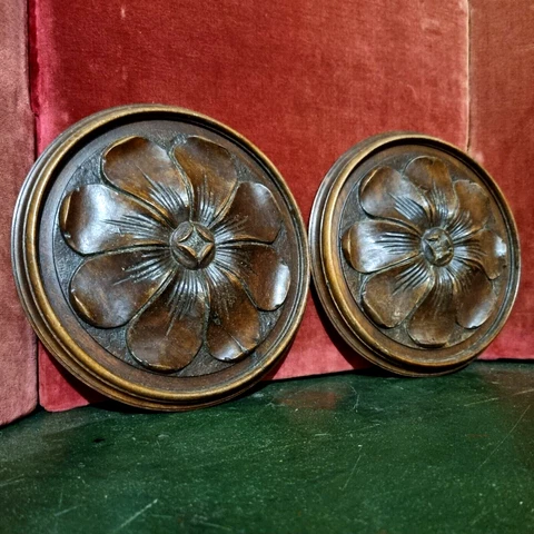 2 Rosette wood carving round panel 8 in - Antique French architectural salvage Cover