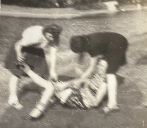 1940s Ladies Having Tickle Fight Feet Tummy Laughing Humor Blurry Photo P18o5 - Picture 1 of 23