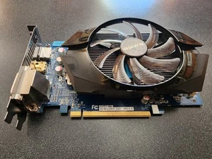 Gigabyte Radeon R7 260X OC (GV-R726XOC-2GD rev 1.0) 2GB GDDR5 PCIe 3.0x16 - Picture 1 of 3