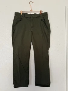 Lee Damen Hose 16 kurz grün Baumwollmischung Relaxed Fit gerades Bein mittlerer Bund - Bild 1 von 10