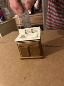 Dolls House Bathroom Sink Unit - Picture 1 of 11