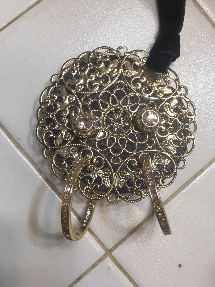 Conjunto de 2 Pares de Brincos Chicos Goldtone Ornament" - Imagem 1 de 4