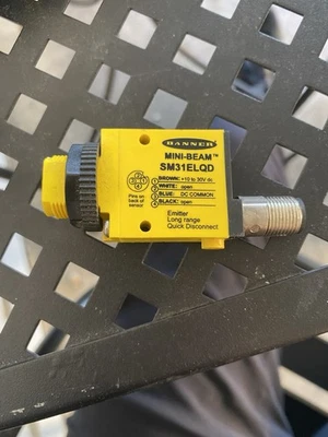 Banner Engineering SM31ELQD Mini-Beam Photoelectric Sensor 4-Pin Integral QD - Image 1 of 4
