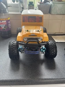 Tamiya 58405 1/10 RC Toyota Land Cruiser 40 CR-01 - Picture 1 of 13