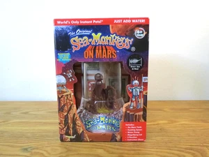 The Original Amazing Live Sea Monkeys On Mars Zoo Marine Aquarium 23229 - Picture 1 of 6