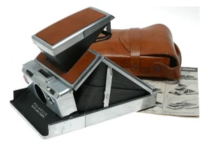 Polaroid SX-70 Land folding SLR instant film Camera with instructions - Picture 1 of 12