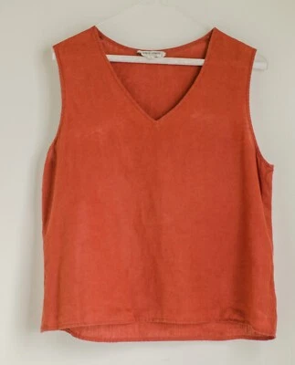 Georgio Armani Le Collezioni women solid linen sleeveless V-neck red shirt sz M - Image 1 of 4