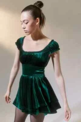 Pantalones Cortos Urban Outfitters Verde Oscuro Terciopelo Talla Pequeña Elastizados Mameluco Nuevo sin Etiquetas Foto 1 de 4