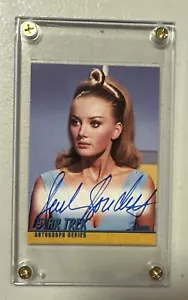 1998 Star Trek The Original Series A54 Barbara Bouchet as Kelinda Autograph Auto - Picture 1 of 4