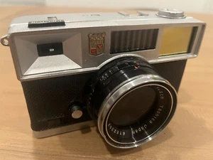Yashica Ejector Compact Camera With Yashinon 1:4 40mm Look - Picture 1 of 7