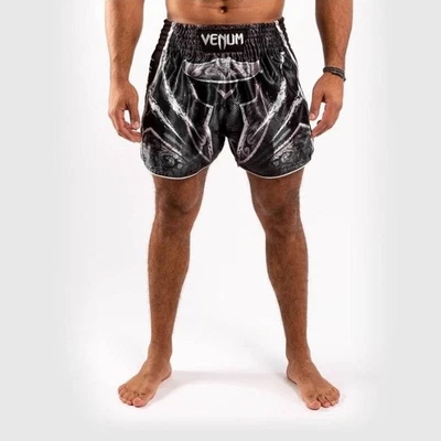 Pantalones Cortos Venum GLDTR 4.0 Muay Thai Negros PEQUEÑOS Foto 1 de 4
