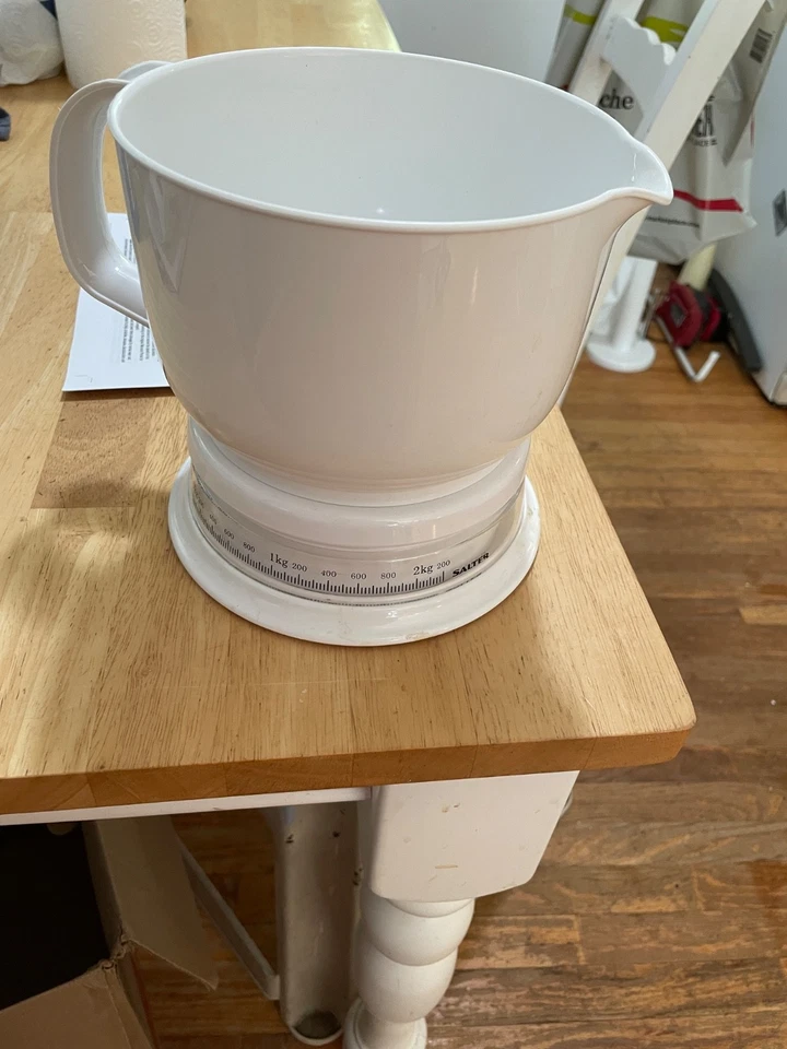 Báscula de cocina Salter & WeighKitchen Báscula 5 lb./ 2,2 kg de capacidad mecánica Foto 1 de 3