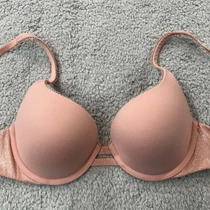 Victoria Secret Bra 32C Push Up Bra Body By Victoria Perfect Shape - Picture 1 of 10