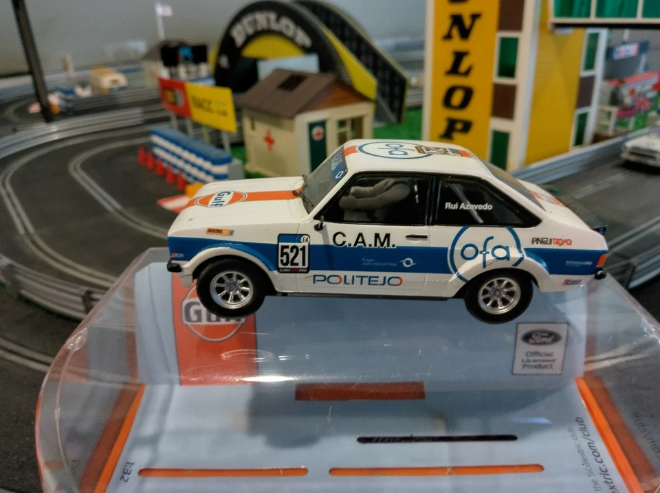 Coche Scalextric C4150 Ford Escort MK2 RS2000 edición Gulf Foto 1 de 4