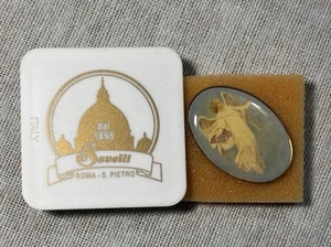 Guardian Angel Vintage Lapel Pin Classy Oval With Gold Comes W Back Only Of Case - Picture 1 of 9