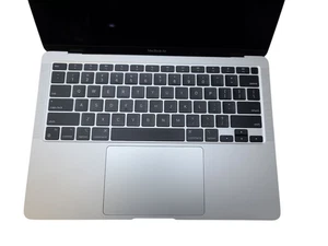 MacBook Air M1 A2337 13.3-inch  8GB of RAM and 256GB SSD - Picture 1 of 5