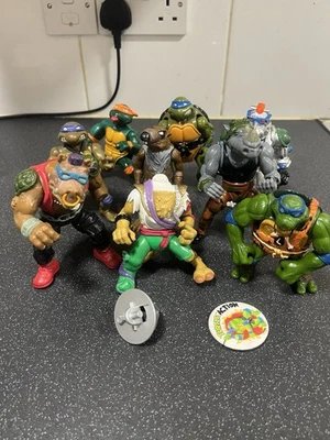 Playmates Toys Teenage Mutant Ninja Turtles Sandstorm Cave Turtle Leo Job Lot - Image 1 of 4