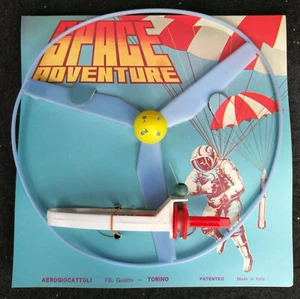 AEROGIOCATTOLI Giocattolo Volante SPACE ADVENTURE Made in Italy anni 70 vintage - Foto 1 di 3
