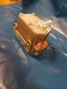 MG ZA ZB WOLSELEY 4/44 15/50 NEUER DOPPELBREMS-KUPPLUNGS-HAUPTBREMSZYLINDER - Bild 1 von 4