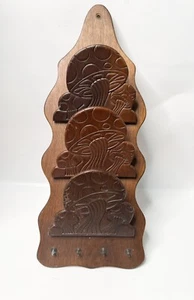 Vintage Wooden Carved Mushroom Wall Hanging Mail/Key Holder 70s - Picture 1 of 8