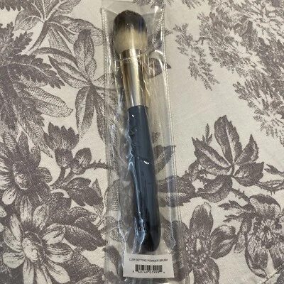 Glo minerals Therapeutics Makeup Luxe Setting Powder Brush NIP - Image 1 of 4