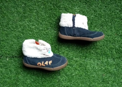 Botas Stride Rite Disney Frozen Olaf para niños pequeños talla 10M Foto 1 de 4