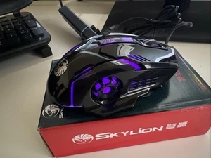 SKYLION F7 Wired 6 Keys Adjustable DPI RGB Light Up Optical Mouse New - Picture 1 of 9